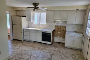 43 Fowler Ave, Revere, MA 02151 - Photo 5