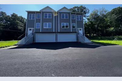 191 Oxford Ave #2, Dudley, MA 01571 - Photo 1