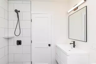 219 Trenton St, Boston, MA 02128 - Photo 17