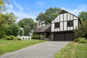 148 Sandra Ln, North Andover, MA 01845 - Photo 3