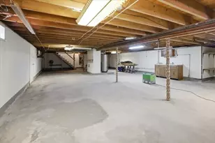 18 Picard Ct, Swansea, MA 02777 - Photo 33