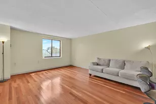 30 Daniels St, Malden, MA 02148 - Photo 3
