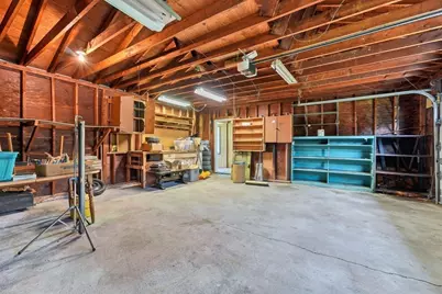 60 S West St, Agawam, MA 01001 - Photo 21