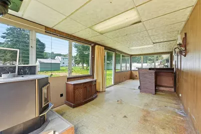 60 S West St, Agawam, MA 01001 - Photo 23