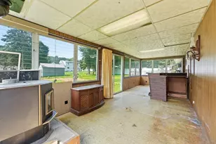 60 S West St, Agawam, MA 01001 - Photo 23