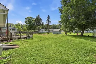 60 S West St, Agawam, MA 01001 - Photo 9