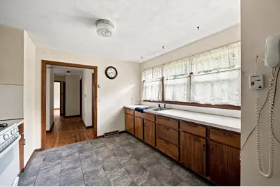 115 Bemis Rd, Holyoke, MA 01040 - Photo 7