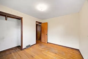 115 Bemis Rd, Holyoke, MA 01040 - Photo 23