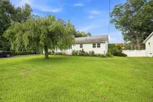 115 Bemis Rd, Holyoke, MA 01040 - Photo 3