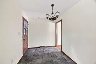 115 Bemis Rd, Holyoke, MA 01040 - Photo 9