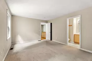 7 Hartswood Dr, Haverhill, MA 01830 - Photo 17