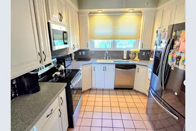 1015 Madison St, Fall River, MA 02720 - Photo 19