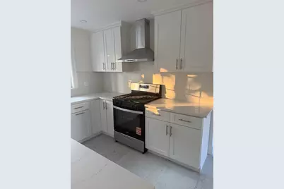 82 Willet St #2fl, Quincy, MA 02170 - Photo 5