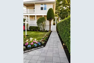 82 Willet St #2fl, Quincy, MA 02170 - Photo 1
