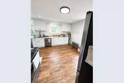 12 Richmond Ave, Worcester, MA 01602 - Photo 11