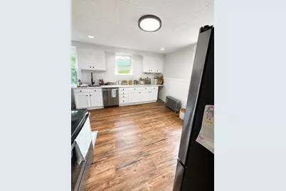 12 Richmond Ave, Worcester, MA 01602 - Photo 11
