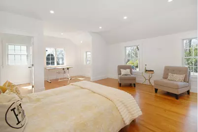 32 Hickory Cliff Rd, Newton, MA 02464 - Photo 5