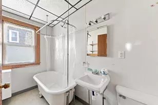 99 Hazard St, New Bedford, MA 02740 - Photo 27