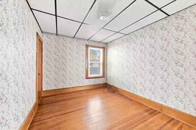 99 Hazard St, New Bedford, MA 02740 - Photo 35