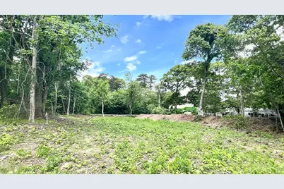 24 Towanticut St, Oak Bluffs, MA 02568 - Photo 1