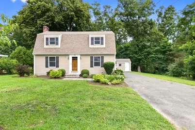 135 Linebrook Rd, Ipswich, MA 01938 - Photo 1