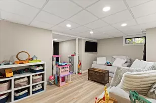 46 Harvard St, Halifax, MA 02338 - Photo 27