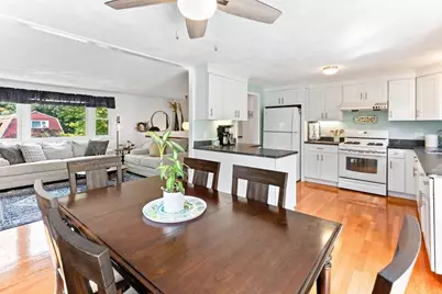 8 Green St, Billerica, MA 01821 - Photo 11