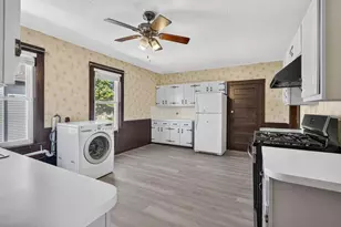 16 Bedford St, Quincy, MA 02169 - Photo 9