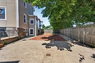 16 Bedford St, Quincy, MA 02169 - Photo 35