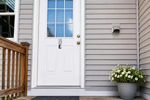 19 Chestnut St, Framingham, MA 01701 - Photo 1