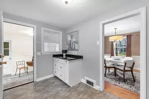 37 Nevins Ave, Longmeadow, MA 01106 - Photo 11