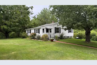 142 W Main St, Spencer, MA 01562 - Photo 1