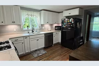 142 W Main St, Spencer, MA 01562 - Photo 13