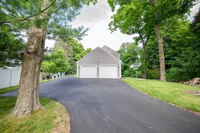 4 Wilder St, Leominster, MA 01453 - Photo 5