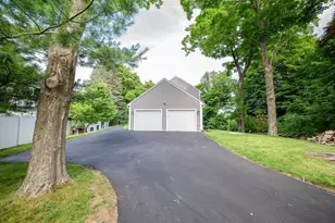 4 Wilder St, Leominster, MA 01453 - Photo 5