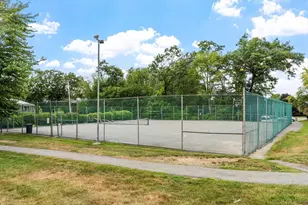 40 Edgelawn Ave, North Andover, MA 01845 - Photo 21
