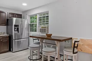 40 Edgelawn Ave, North Andover, MA 01845 - Photo 9