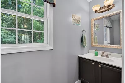 1036 Pleasant Street, Leominster, MA 01453 - Photo 17