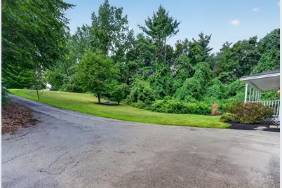 1036 Pleasant Street, Leominster, MA 01453 - Photo 35
