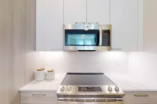 1079 Commonwealth Ave, Boston, MA 02215 - Photo 3