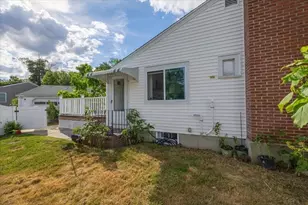 131 Longwood Ave, Brockton, MA 02301 - Photo 29