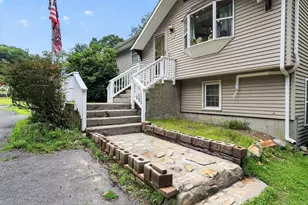350 S E Main St, Douglas, MA 01516 - Photo 3