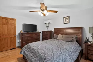 350 S E Main St, Douglas, MA 01516 - Photo 21