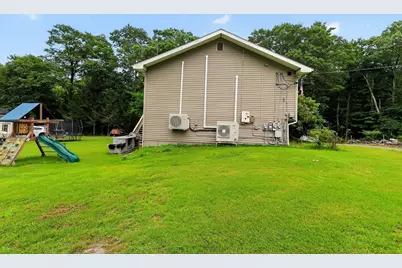 350 SE Main St, Douglas, MA 01516 - Photo 7