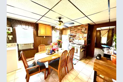 58 Gage St, Worcester, MA 01605 - Photo 17