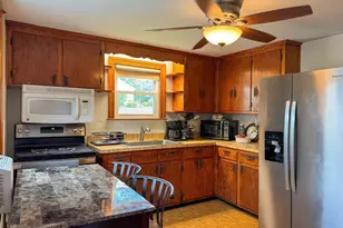 18 Woodland Cir, Methuen, MA 01844 - Photo 5