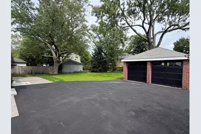 315 Crafts St, Newton, MA 02460 - Photo 33