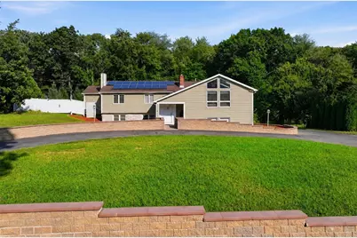 68 Scenic Dr, Leominster, MA 01453 - Photo 3