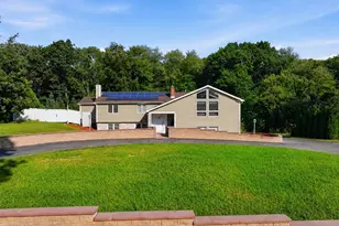 68 Scenic Dr, Leominster, MA 01453 - Photo 3