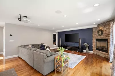 33 Griffin Rd, Peabody, MA 01960 - Photo 9